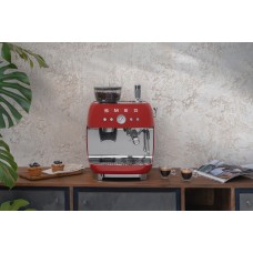 Кофеварка капельная Smeg EGF03RDEU